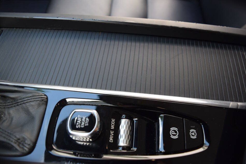Used 2019 Volvo S60 T5 Momentum w/ Premium Package FWD image 59
