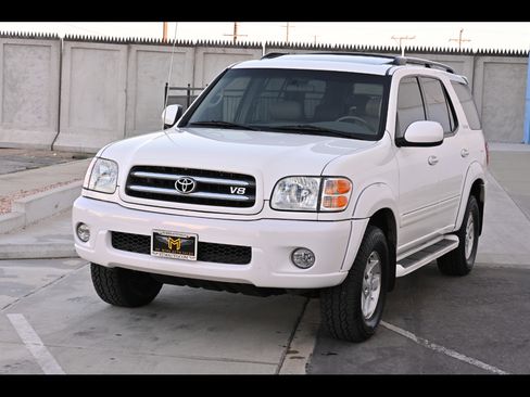 Used 2002 Toyota Sequoia Limited AWD/4WD image 1
