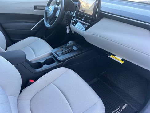 New 2026 Toyota Corolla Cross L image 15