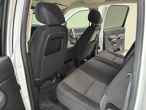 Used 2014 GMC Sierra 2500 SLE w/ HD SLE Premium Package AWD/4WD image 17