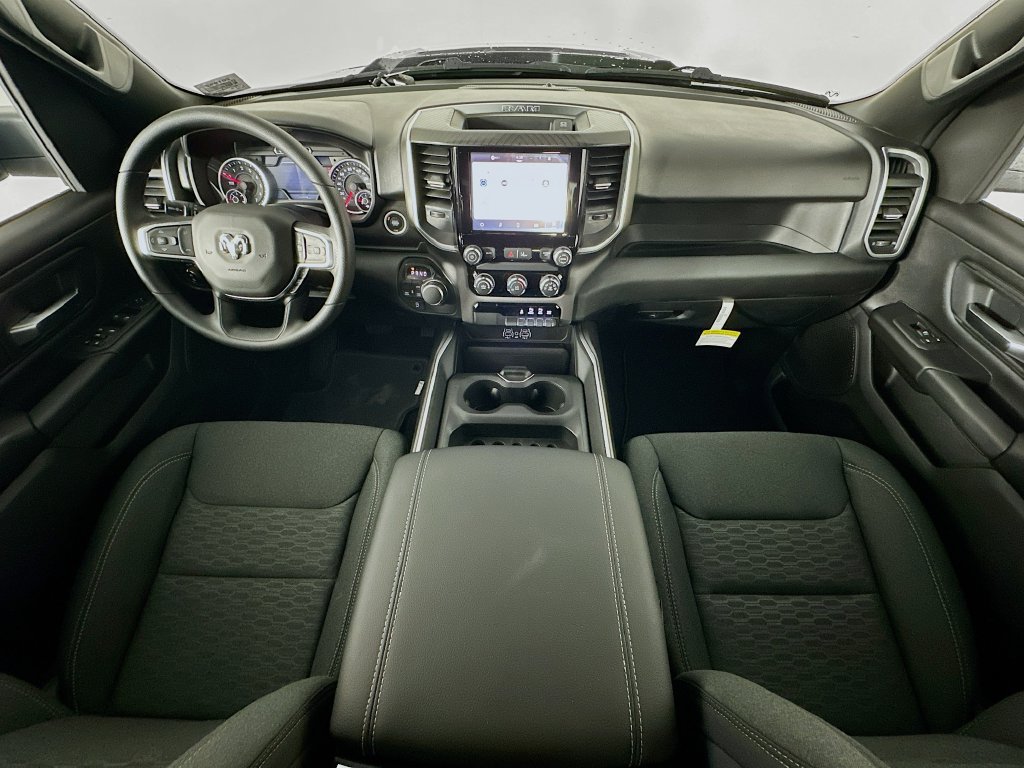 New 2026 RAM 1500 Express AWD/4WD image 9