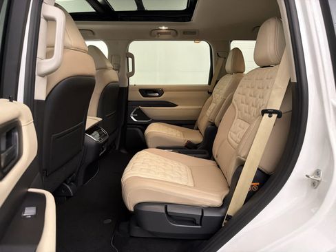 New 2026 Nissan Armada Platinum AWD/4WD image 16