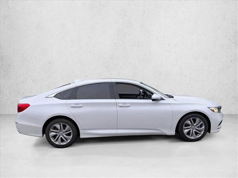 Used 2019 Honda Accord LX image 4