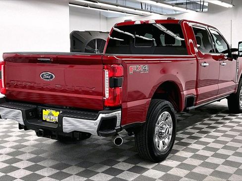 Used 2023 Ford F250 Lariat w/ Lariat Ultimate Package image 11