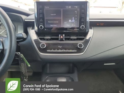 Used 2022 Toyota Corolla LE image 26