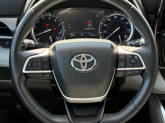 Certified 2022 Toyota Highlander XLE FWD image 14