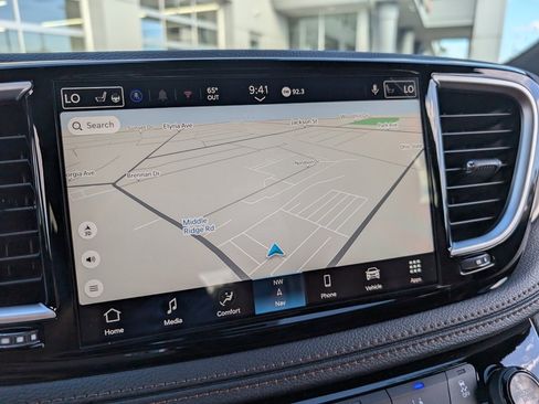 New 2026 Chrysler Pacifica Pinnacle w/ Trailer Tow Group image 27