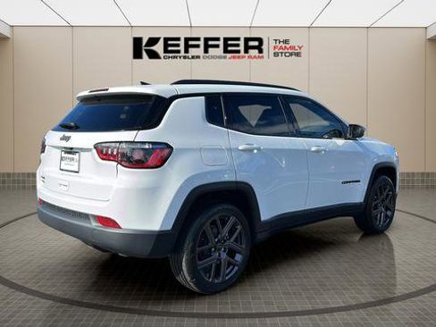 New 2026 Jeep Compass Latitude image 5