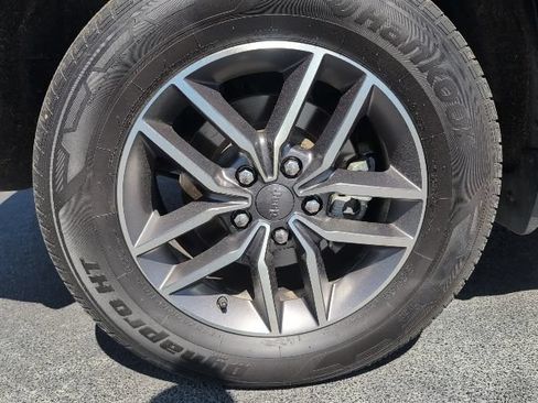 Used 2020 Jeep Grand Cherokee Limited AWD/4WD image 8
