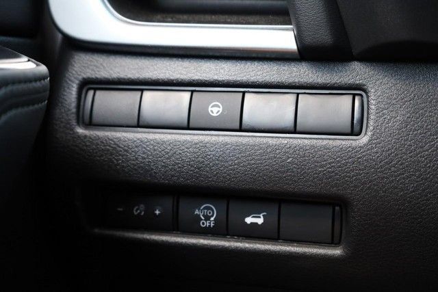 Certified 2026 Nissan Rogue SV w/ Cold Weather Package AWD/4WD image 18