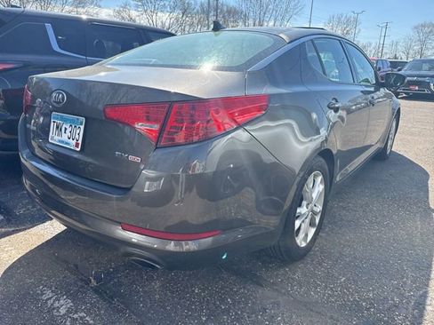 Used 2013 Kia Optima EX w/ Premium Pkg image 2