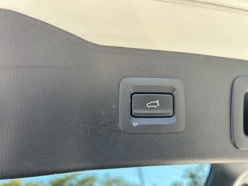 Used 2017 MAZDA CX-5 Touring w/ Preferred Equipment Package image 32