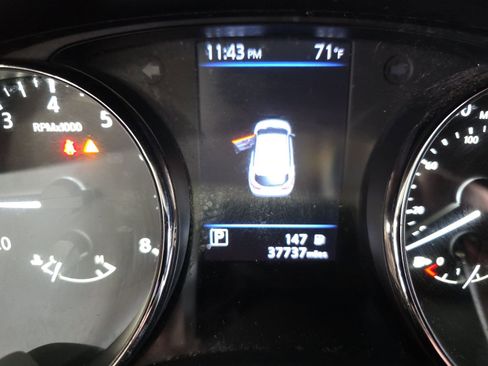 Used 2020 Nissan Rogue Sport S image 10