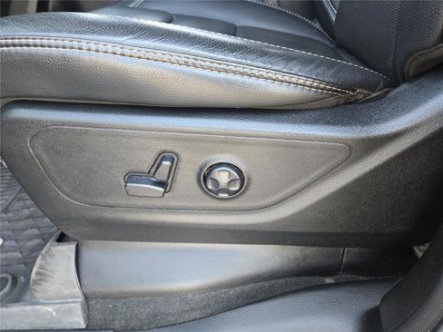 Used 2020 RAM 1500 Rebel AWD/4WD image 23
