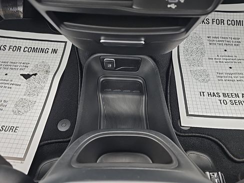 New 2026 Chrysler Pacifica Select image 36