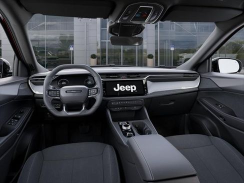 Used 2026 Jeep Cherokee Laredo AWD/4WD image 40