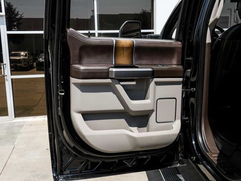 Used 2018 Ford F350 Limited w/ FX4 4x4 Off Road Package image 49