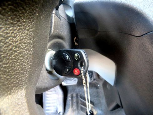 Used 2015 Ford Transit 250 130 Low Roof w/ Exterior Upgrade Package image 13