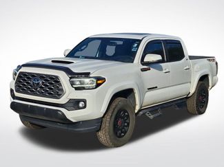 Used 2022 Toyota Tacoma TRD Sport w/ TRD Premium Sport Package video 2