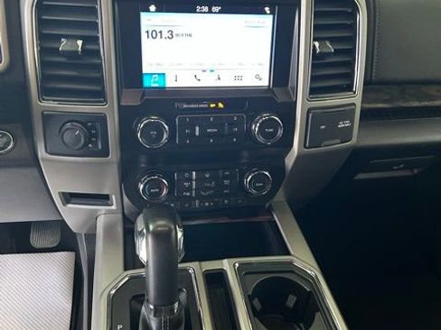 Used 2019 Ford F150 Lariat AWD/4WD image 22