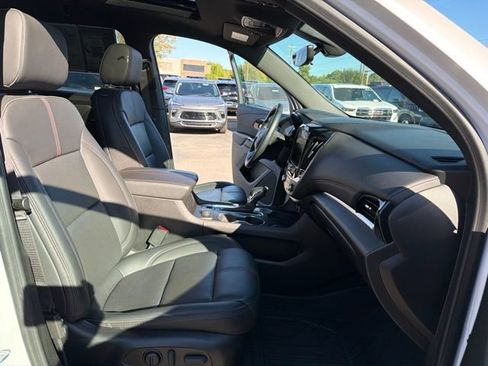 Certified 2023 Chevrolet Traverse RS AWD/4WD image 30