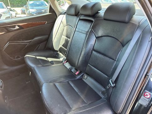 Used 2019 Kia Cadenza Premium FWD image 17