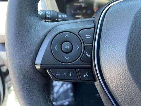 Used 2025 Toyota RAV4 Limited w/ Advanced Technology Package FWD image 14