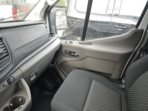 Used 2024 Ford Transit 250 Low Roof w/ Exterior Upgrade Package image 17
