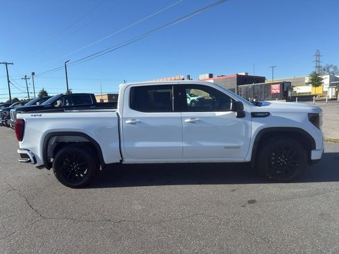 New 2026 GMC Sierra 1500 Elevation image 6