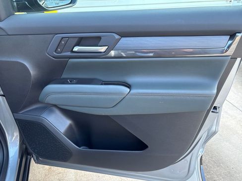 New 2026 GMC Terrain AT4 w/ Convenience Package III image 47