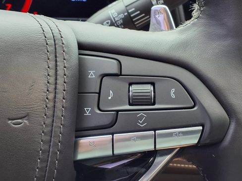 Certified 2024 Cadillac Escalade V AWD/4WD image 27