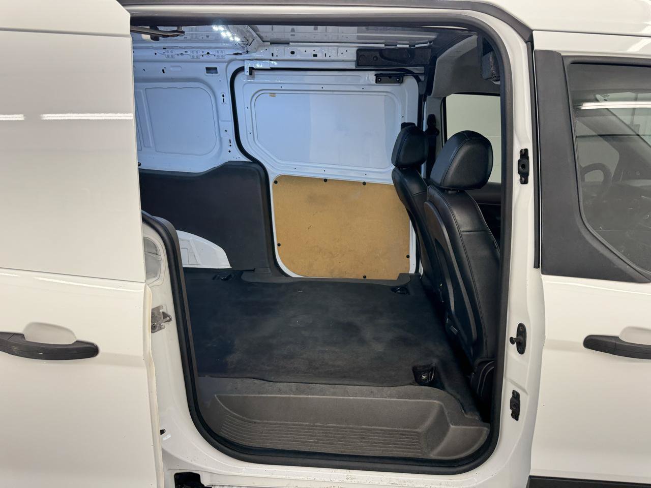 Used 2020 Ford Transit Connect XL FWD image 18