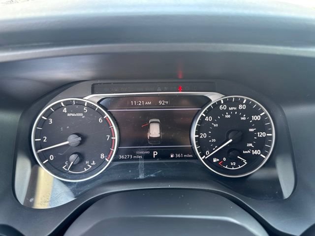 Used 2025 Nissan Rogue SV FWD image 15
