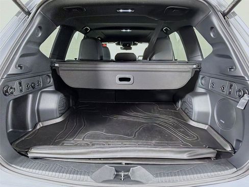 Used 2025 Subaru Forester Touring AWD/4WD image 14