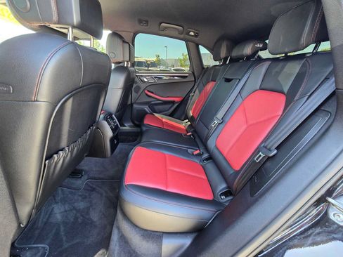 Used 2020 Porsche Macan AWD/4WD image 16