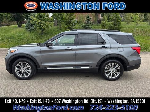 Certified 2022 Ford Explorer XLT w/ Equipment Group 202A AWD/4WD image 1