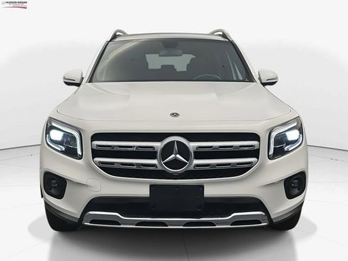 Used 2022 Mercedes-Benz GLB 250 4MATIC image 3