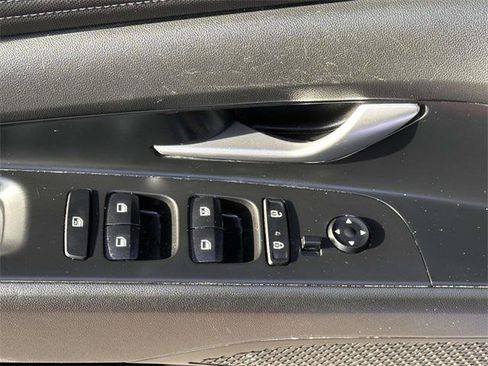 Certified 2023 Hyundai Elantra SEL w/ Convenience Package image 13