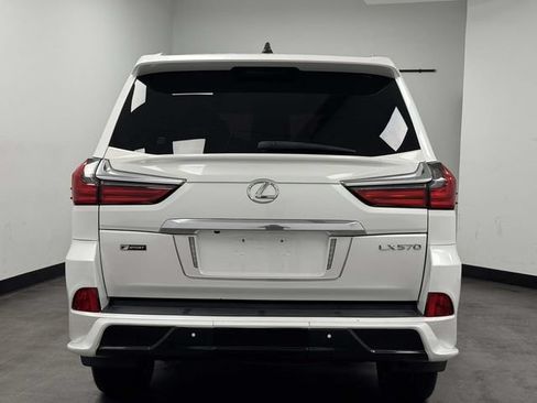 Used 2019 Lexus LX 570 4WD w/ Luxury Package image 9