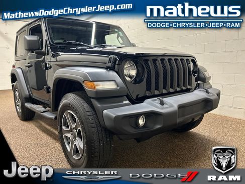 Used 2022 Jeep Wrangler Sport AWD/4WD image 1