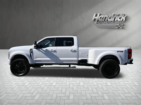 Used 2026 Ford F450 Platinum w/ FX4 Off-Road Package image 8
