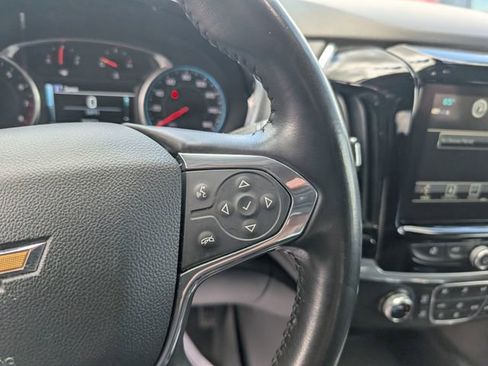 Used 2019 Chevrolet Traverse LT FWD image 19