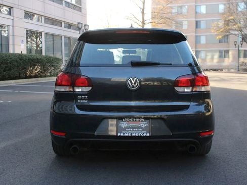 Used 2010 Volkswagen GTI 4-Door FWD image 8