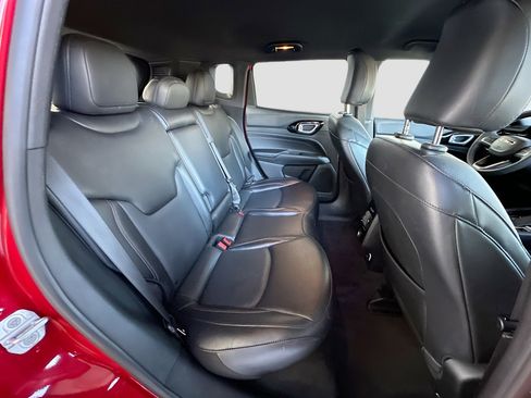 Used 2023 Jeep Compass Limited image 27