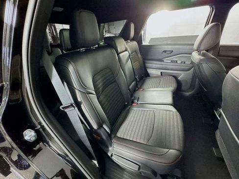 New 2026 Nissan Pathfinder Rock Creek AWD/4WD image 24