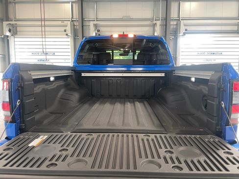 Used 2024 Nissan Frontier SV w/ SV Convenience Package image 22