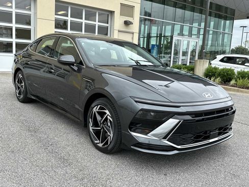 New 2026 Hyundai Sonata SEL image 1