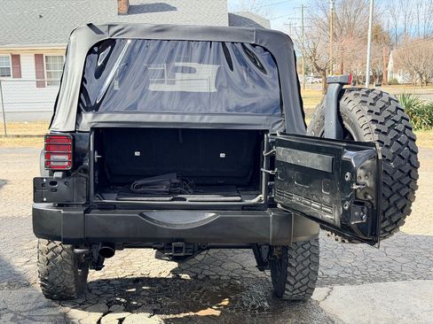 Used 2012 Jeep Wrangler Sport image 7