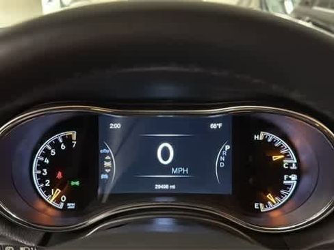 Used 2022 Jeep Grand Cherokee Laredo E image 15