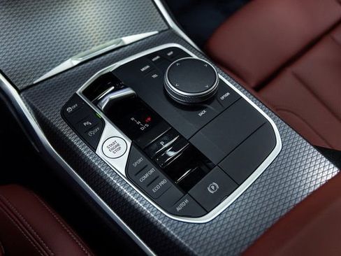 Certified 2025 BMW 330i xDrive Sedan w/ Premium Package image 19